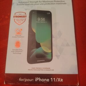 iPhone 11/XR Black Protective Case